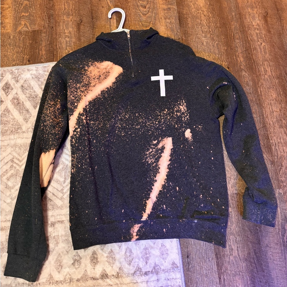 Bleach Dyed Pray Sweatshirt